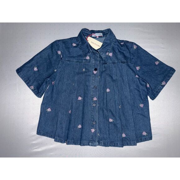 Solitaire Tops - NWT Embroidered Floral Denim Button-Up | Size Large